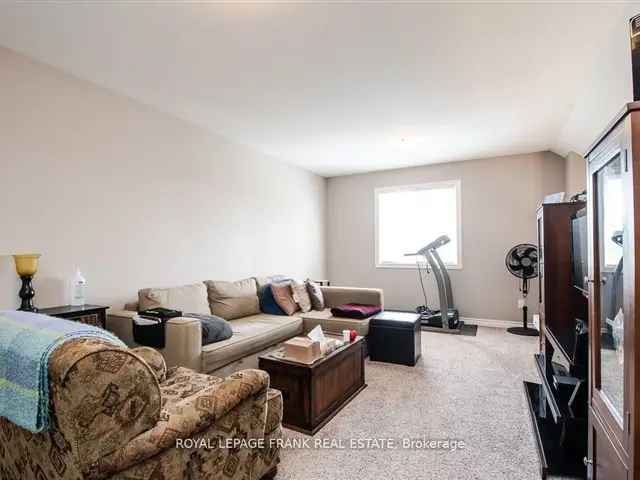 Semi Detached Bungaloft With Legal Duplex Amazing Investment