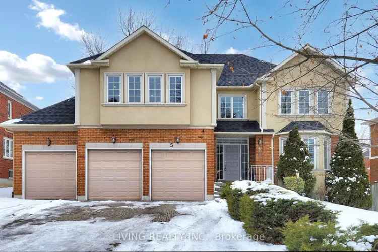 House For Sale in 5, Chadwick Crescent, Richmond Hill, Ontario