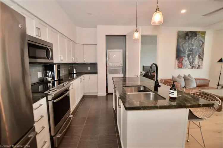 Luxury Downtown Condo Royal Connaught 2 Beds 2 Baths