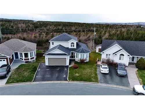 Family Home in Southlands 3 Bed 25 Bath Fully Developed Basement