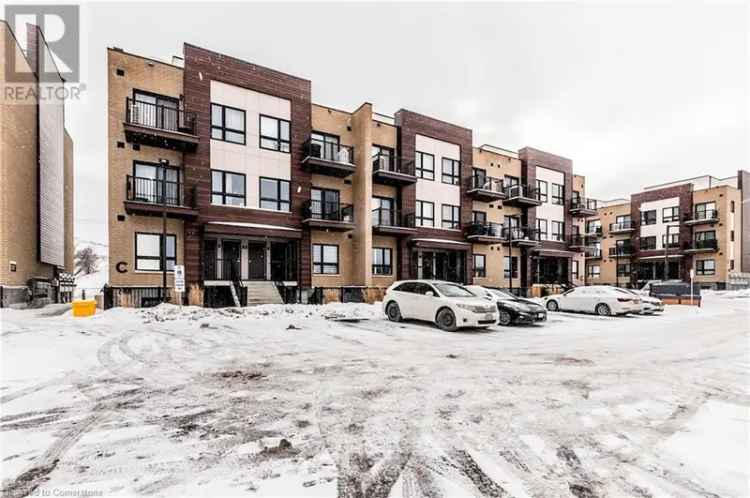 Modern 2-Bed Townhome in Laurentian Hills - Close to Amenities