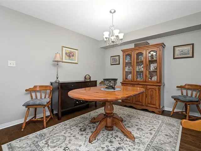 3 Bed 2.5 Bath Townhome in Stonebridge Barrhaven