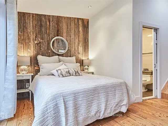 House For Sale in 87, Oxford Street, Toronto, Ontario