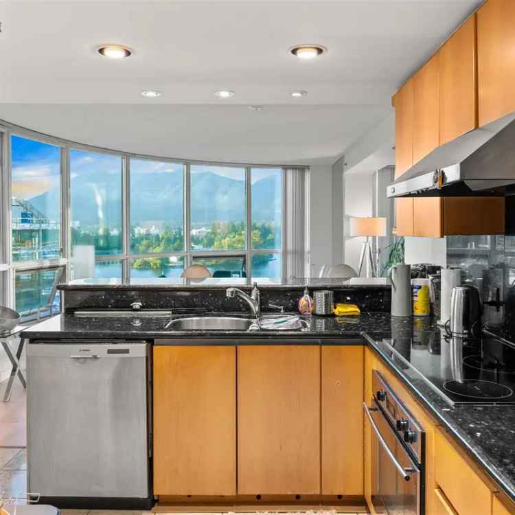 Luxury Waterfront Apartment 4 Beds 3 Baths Arthur Erickson Building