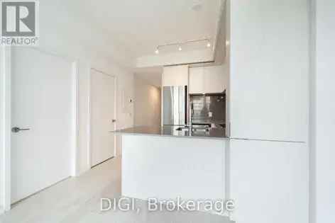 1 room apartment of 336 m² in Toronto