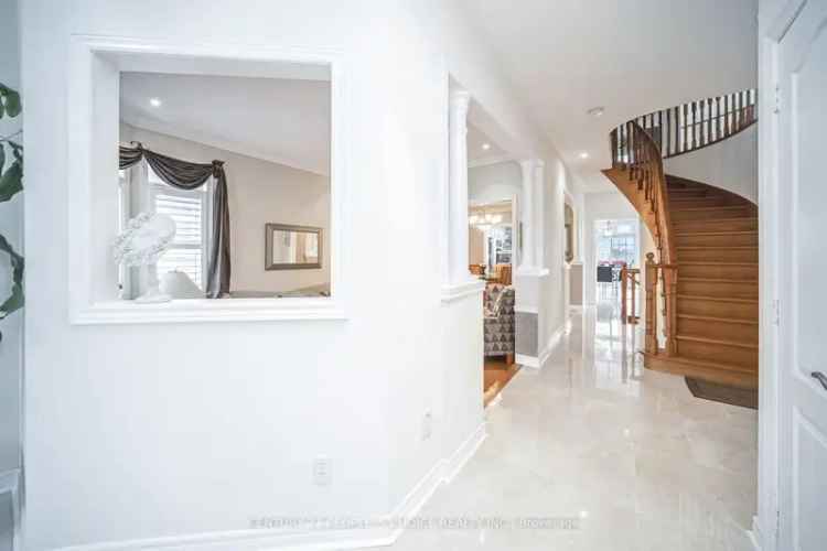 Immaculate 4 2 Bedroom Detached Home Huge Ravine Lot