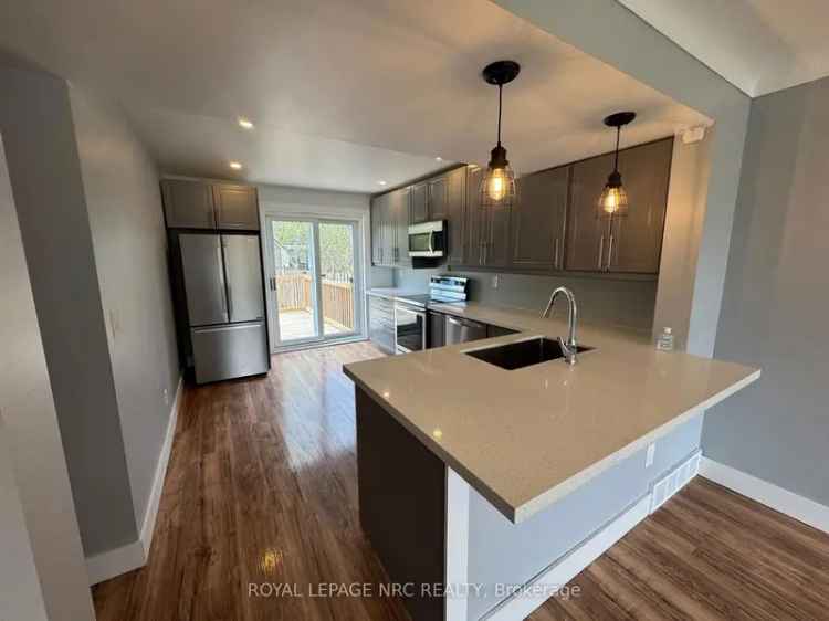 Fully Renovated Modern Home 3 Beds Finished Basement