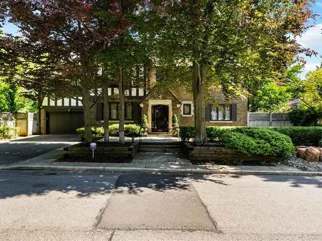 House For Sale in Toronto, Ontario