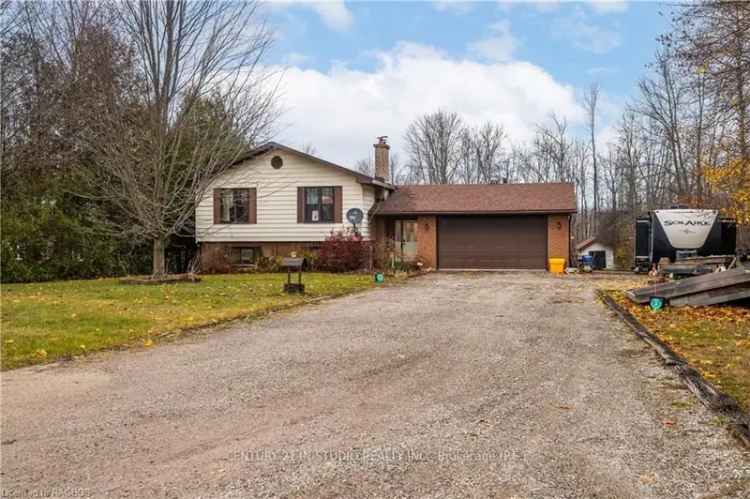 House For Sale in Georgian Bluffs, Ontario