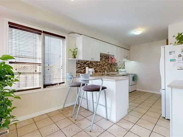 House For Sale in Oshawa, Ontario