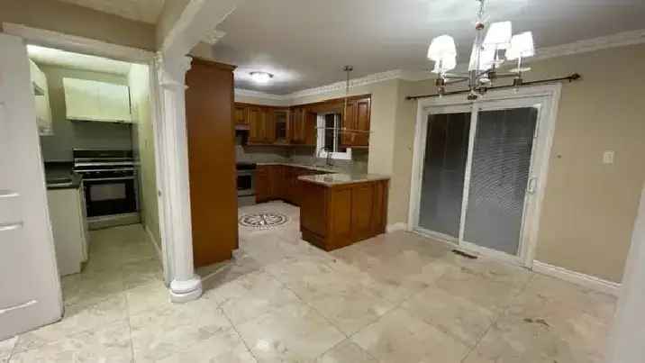 3000 sq ft 5 Bdrm 4 Washrm Luxury Multi Generational Home Markham