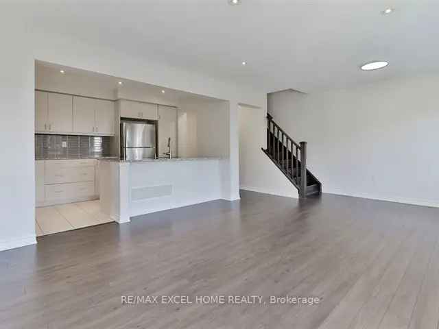 Aurora Mattamy Townhouse - Freehold - Modern & Convenient