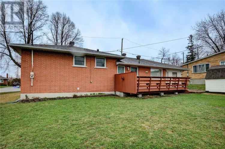 Three Bedroom Home in New Sudbury Near Amenities