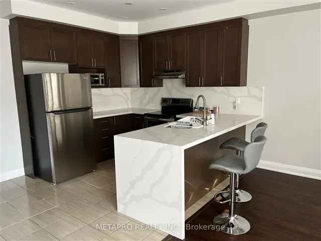 Beautiful House with Quartz Countertops and New Flooring Near Parks