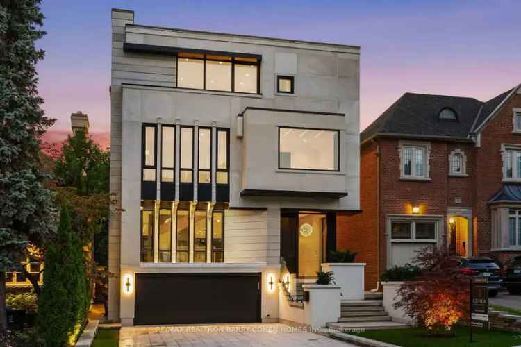 House For Sale in Toronto, Ontario