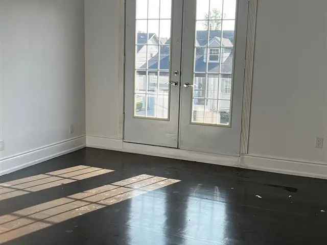 6 Bedroom 6 Washroom 3 Storey Home For Rent In Fort Erie