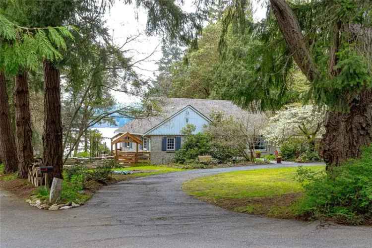 Cordova Bay Residence Estate 3-5 Beds Elk Lake Views