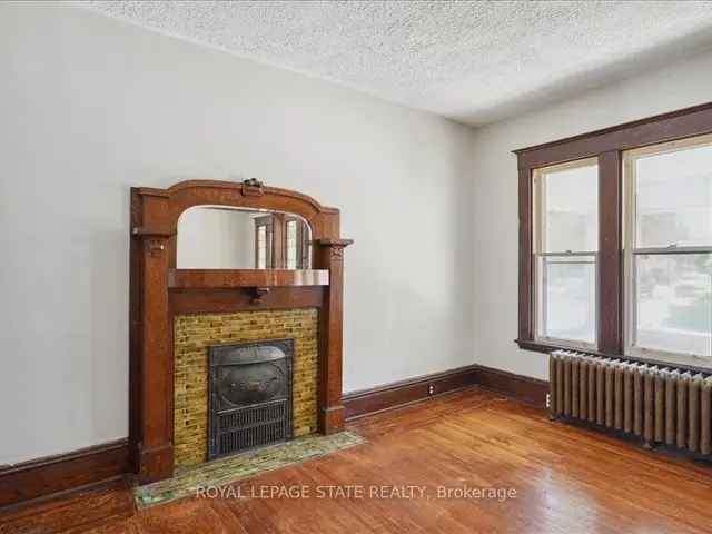 Charming 2 Story Brick Home in Desirable Stipley S Neighbourhood