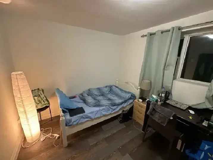 Room for Rent - Females Only