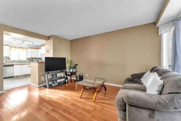 House For Rent in Calgary, Alberta