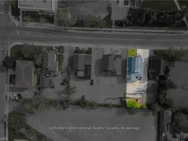 House For Sale in Waterloo, Ontario