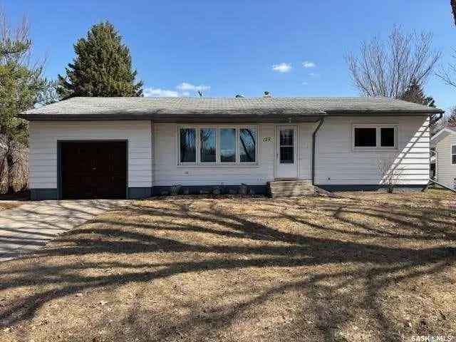 2+1 Bedroom Bungalow Near Canora Golf Course