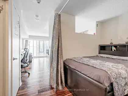 1 room apartment of 276 m² in Toronto