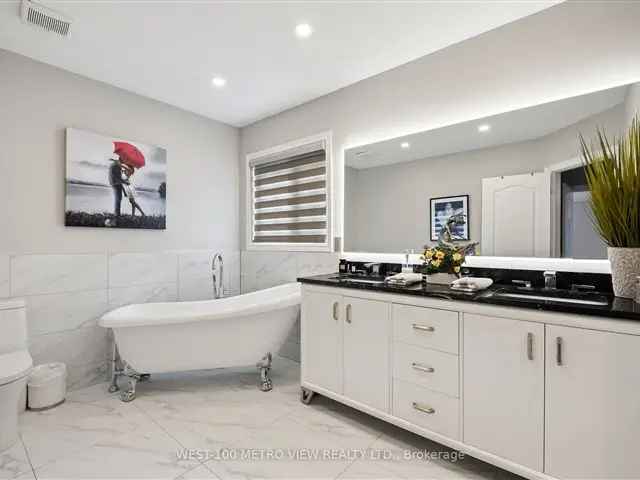 House For Sale in Vaughan, Ontario