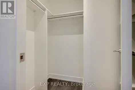 1 room apartment of 332 m² in Toronto