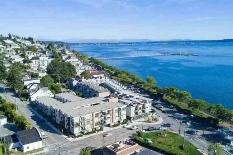 A $1,199,000.00 Apartment/Condo with 2 bedrooms in White Rock, South Surrey White Rock