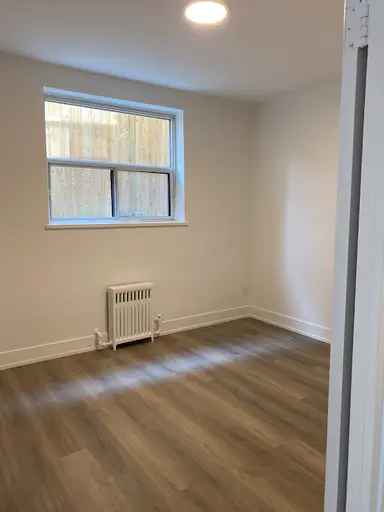 Apartment For Rent in 642, Vaughan Road, Toronto, Ontario