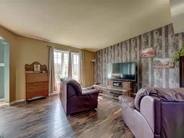 Bungalow for Sale in Dudswell