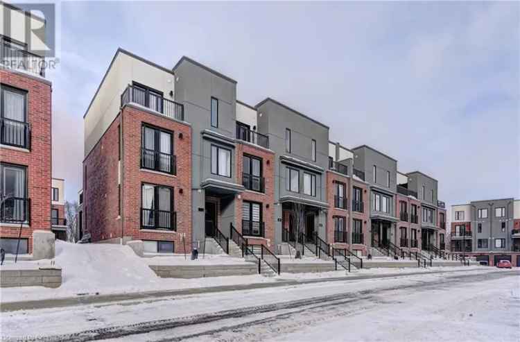 Townhouse For Sale in 99-F, Roger Street, Waterloo, Ontario