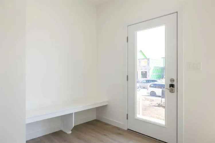 New 3 Bed Home in Cochrane's Heartland