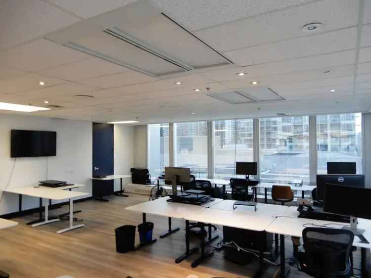 Office building For Rent in 200, University Avenue, Toronto, Ontario