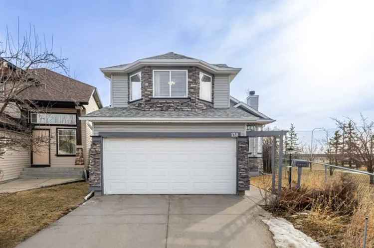 House For Sale in Calgary, Alberta
