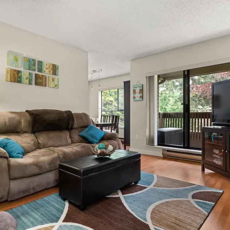 2 Bed 1 Bath Corner Suite with Wrap-Around Deck and Resort Amenities