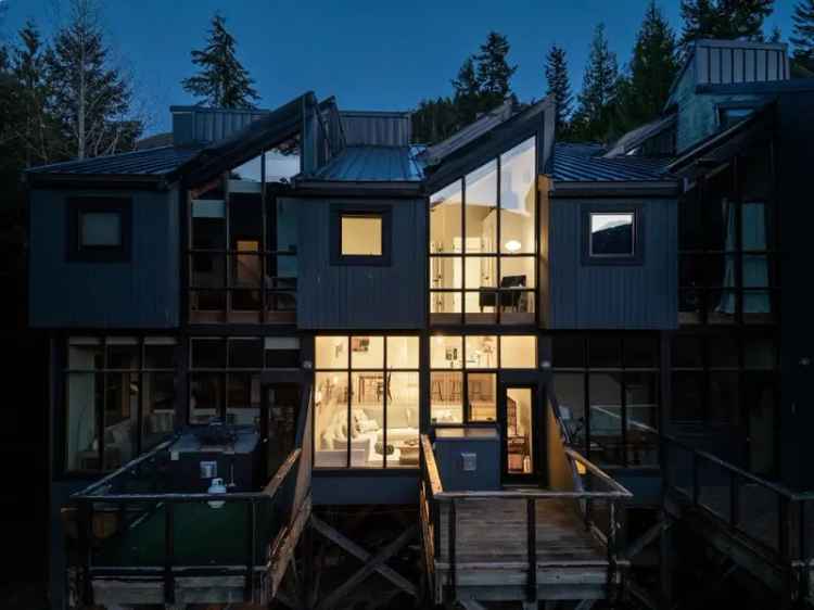 Luxury Whistler Townhome: 3 Beds, 3 Baths, Stunning Design
