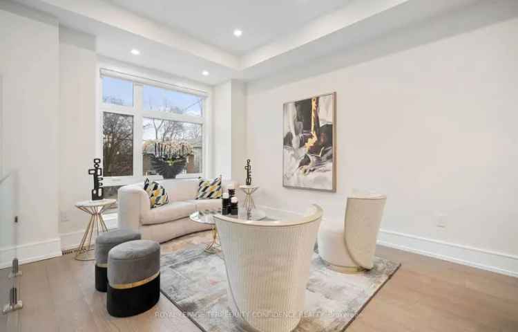 House For Sale in Toronto, Ontario