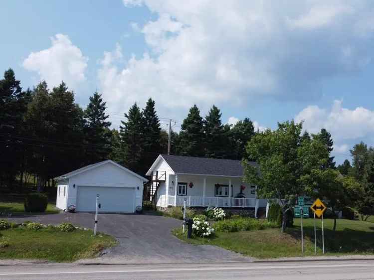 Mobile home for sale, 860, Rue St-Laurent, Saint-Siméon - Proprio Direct