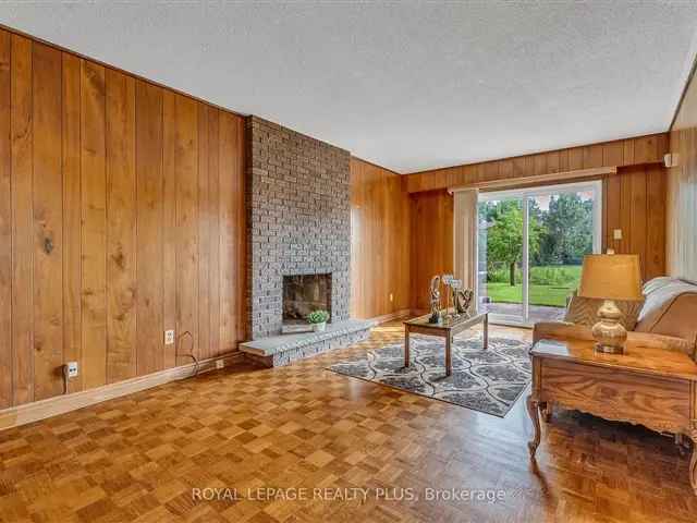 House For Sale in Mississauga, Ontario