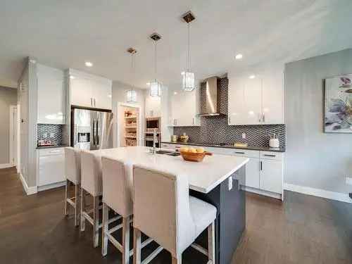 House For Sale in Fraser Edmonton Family Home 1900 Sqft