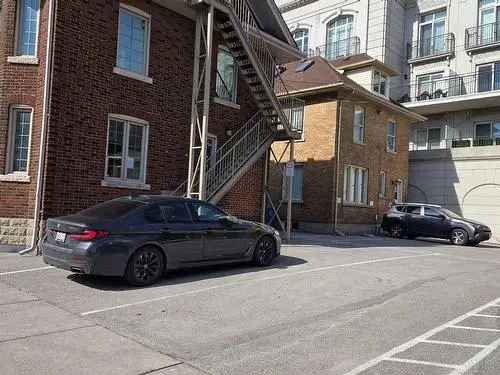 Commercial Space for Sale in Downtown Oakville