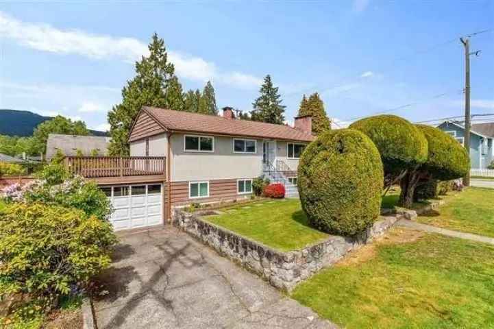 780 E 16TH Street in North Vancouver: Boulevard House for sale : MLS®# R2959249