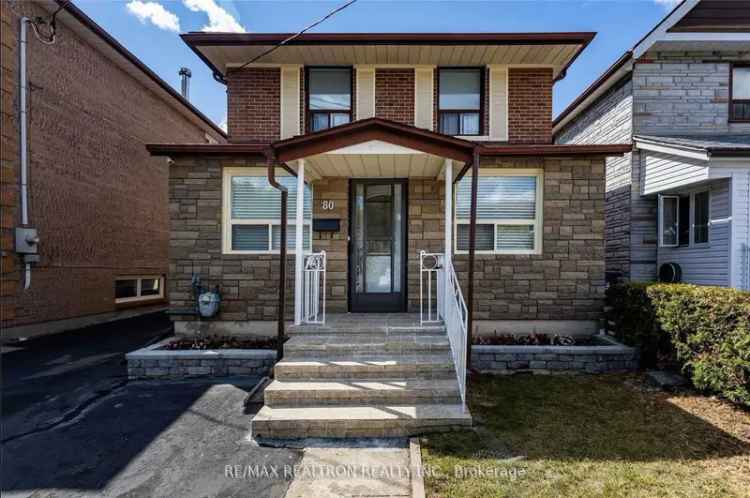 House For Sale in Toronto, Ontario