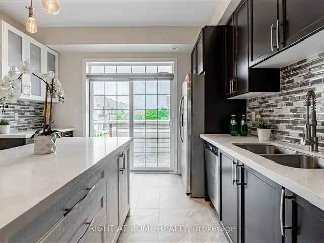 Luxury 4 Bedroom Townhome Near 404 407