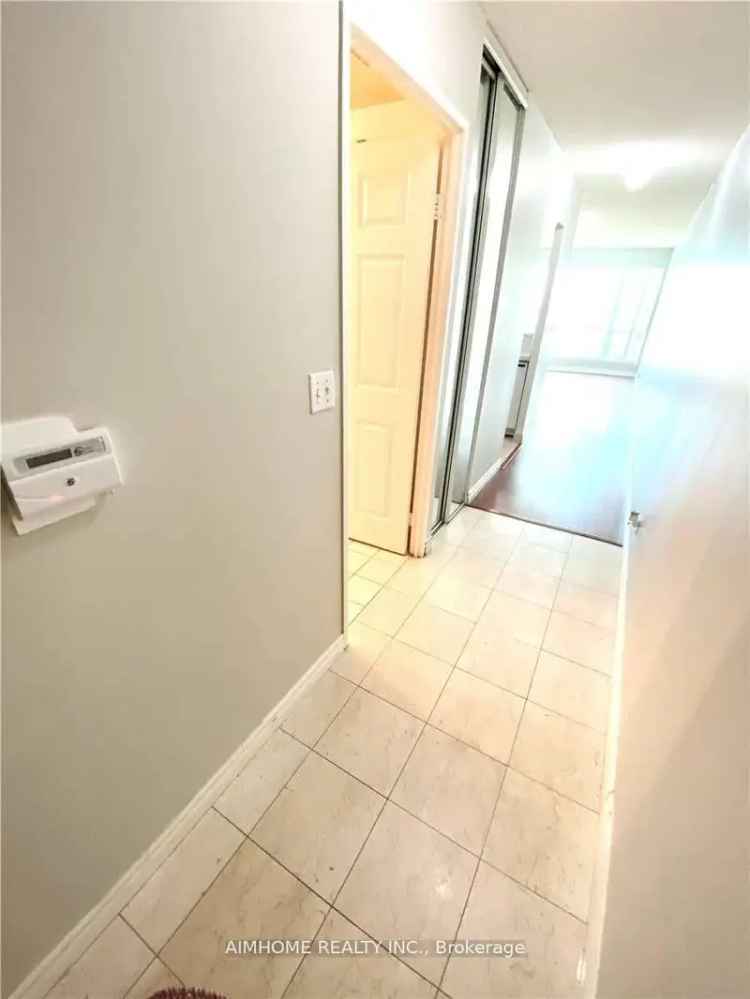 Rent 1 Bedroom Condo in 401 McCowan with Park View