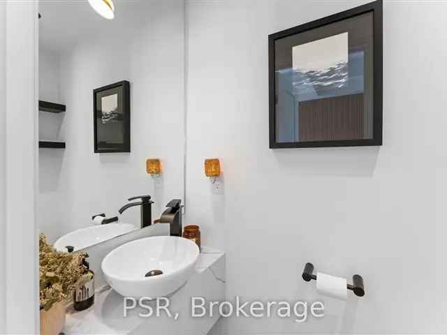 House For Sale in Toronto, Ontario