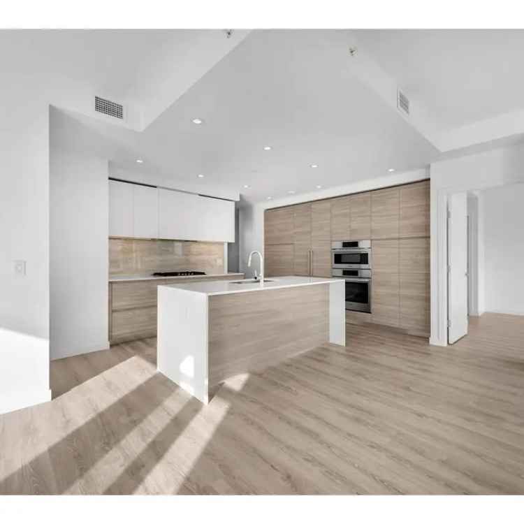 Spacious 2-Bedroom Apartment in Pier West with High-End Finishes