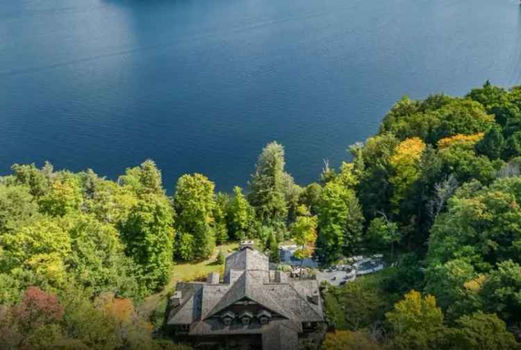 Listed: Live Large at this Spectacular Lake of Bays Lodge